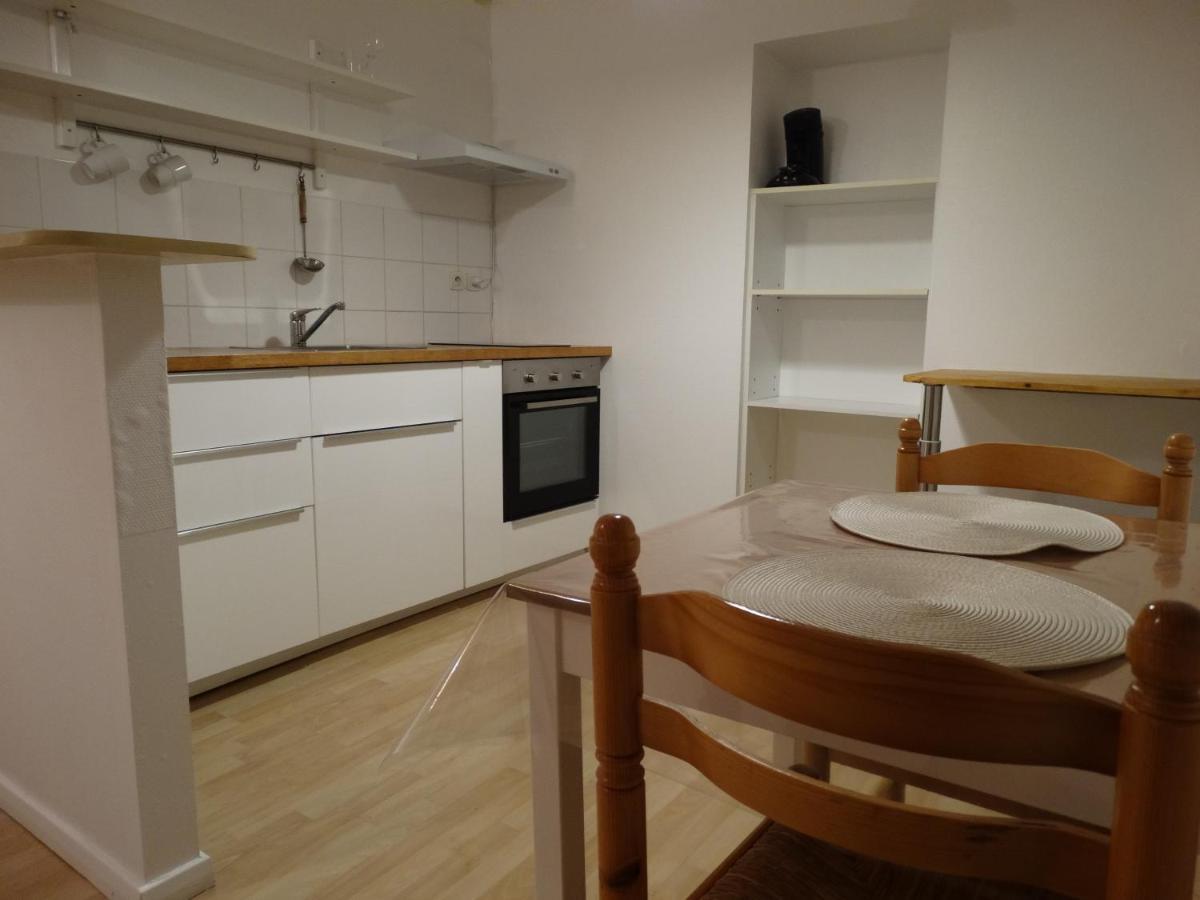 Appart Cosy Plein Centre Apartment แซ็ง-โปล-เดอ-ลีอง ภายนอก รูปภาพ